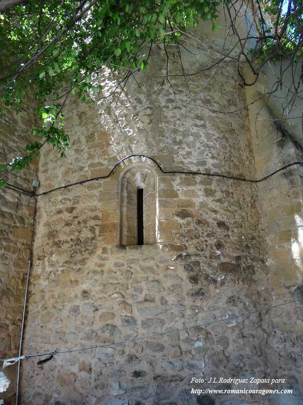 TEMPLO ROMÁNICO. VISTA NORESTE